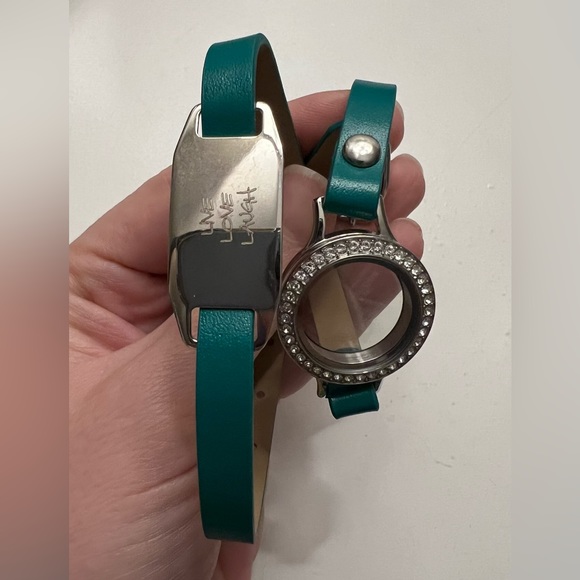 Origami Owl Charms Ring Bracelet - Picture 4 of 11